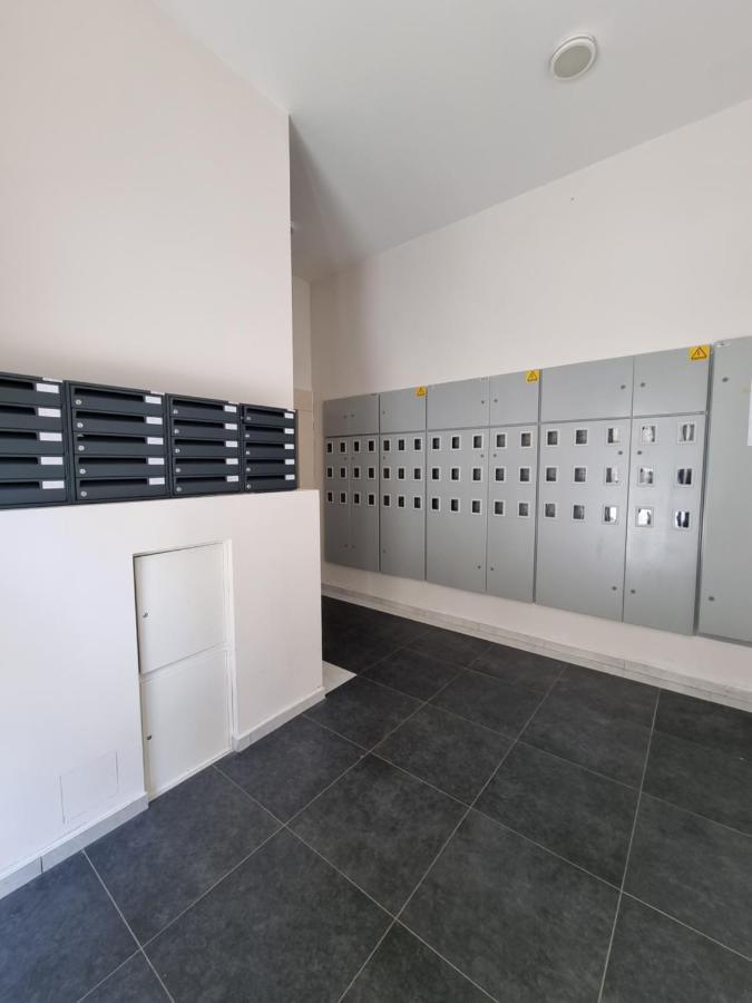 Fantastic New Centre Apartment Подгориця Екстер'єр фото