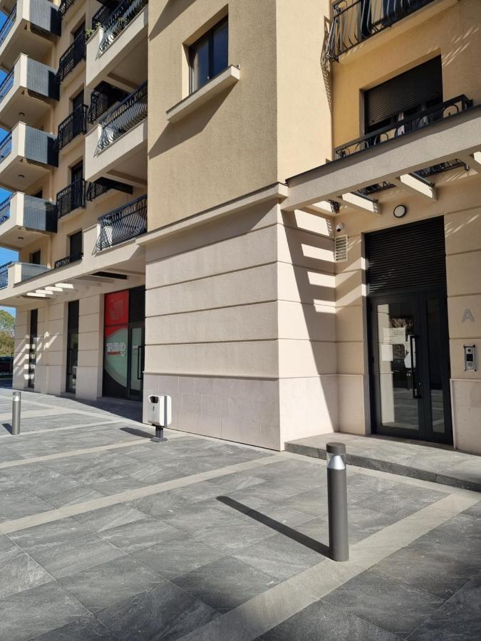 Fantastic New Centre Apartment Подгориця Екстер'єр фото
